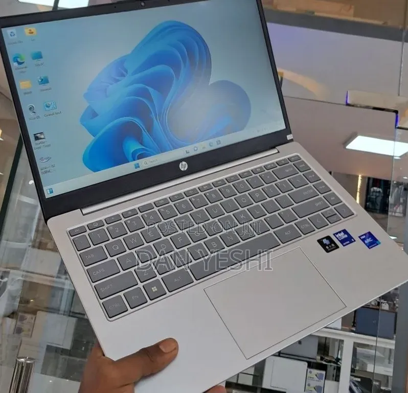 New Laptop HP Stream Notebook 16GB Intel Core i5 SSD 1T