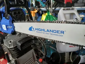 Highlander HLG4500 Is a 2-Stroke Gasoline Chainsaw
