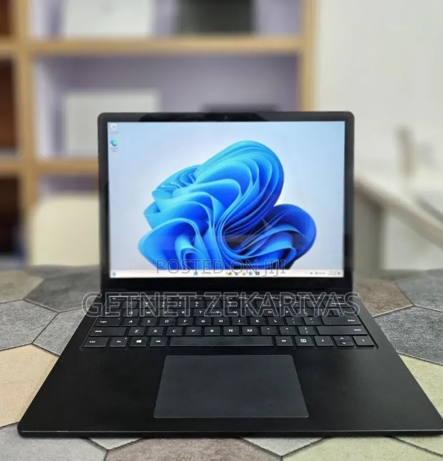 New Laptop Microsoft Surface Laptop 4 16GB Intel Core i7 SSD 512GB