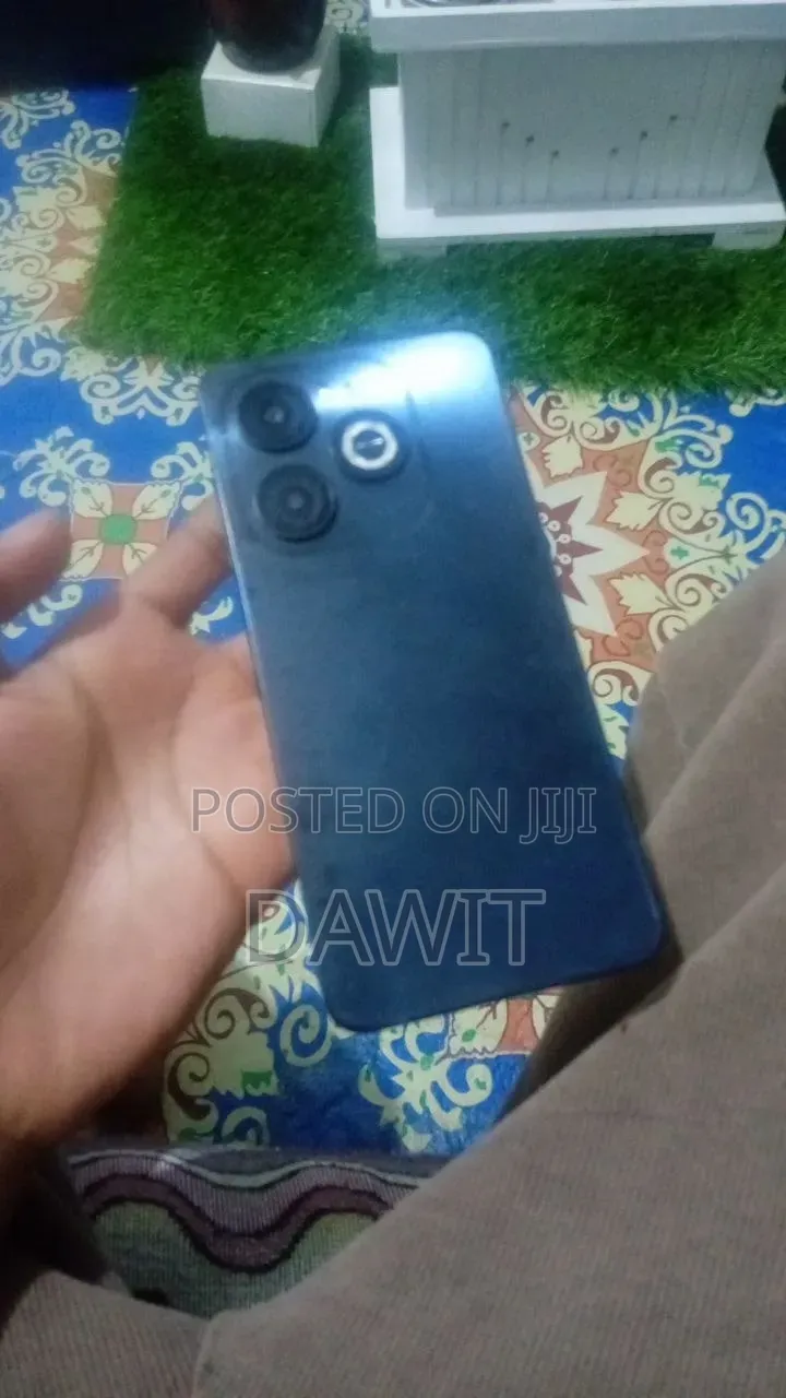 New Infinix Smart 8 128 GB Black
