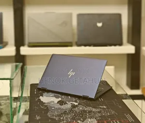 New Laptop HP Dragonfly G2 16GB Intel Core i7 SSD 512GB