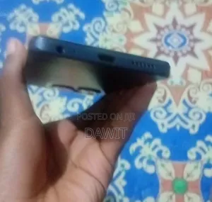 New Infinix Smart 8 128 GB Black