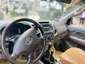 Toyota Hilux 2008 Silver