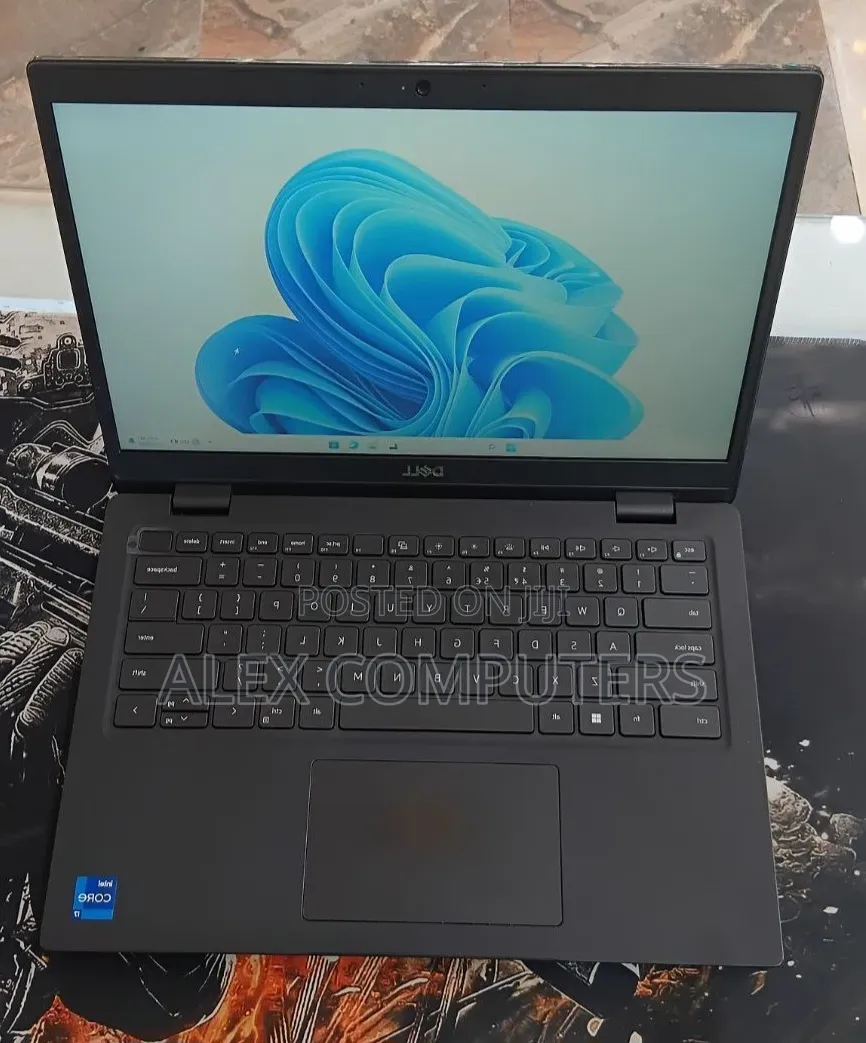 New Laptop Dell Latitude 3420 16GB Intel Core i7 SSD 512GB