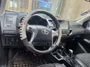 Toyota Hilux 2015
