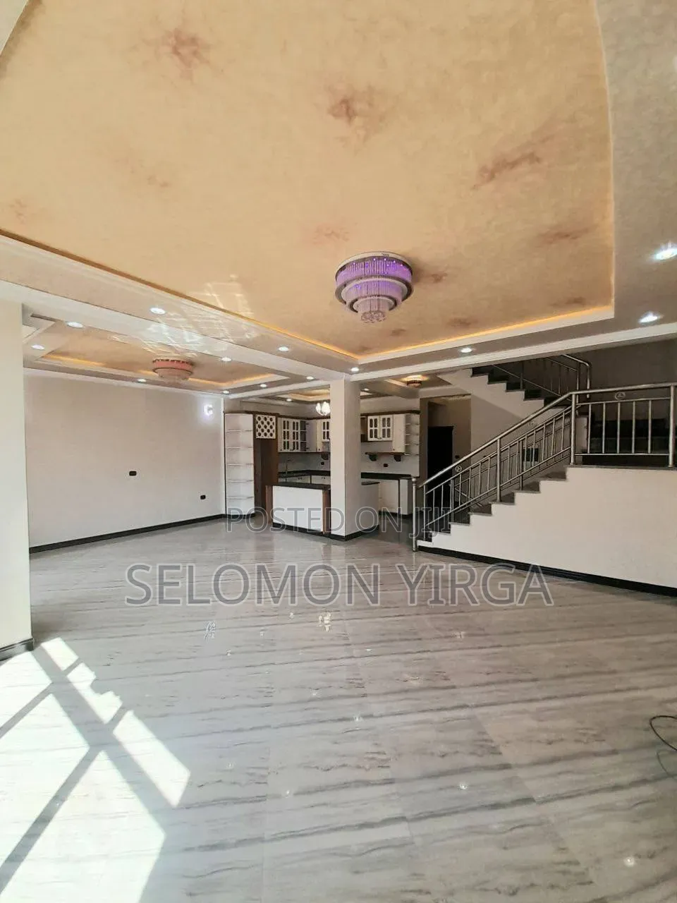 9bdrm House in Adis Ababa, Bole for sale