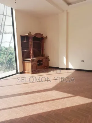 10bdrm House in Adis Ababa, Bole for sale
