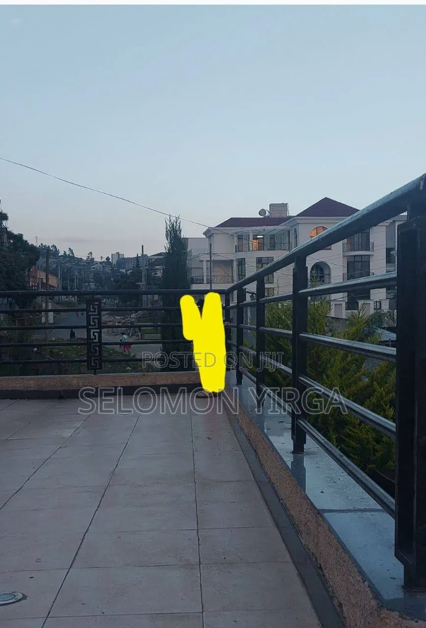 6bdrm House in Adis Ababa, Bole for sale