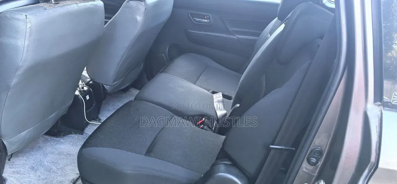 Suzuki Ertiga 2019 Gray