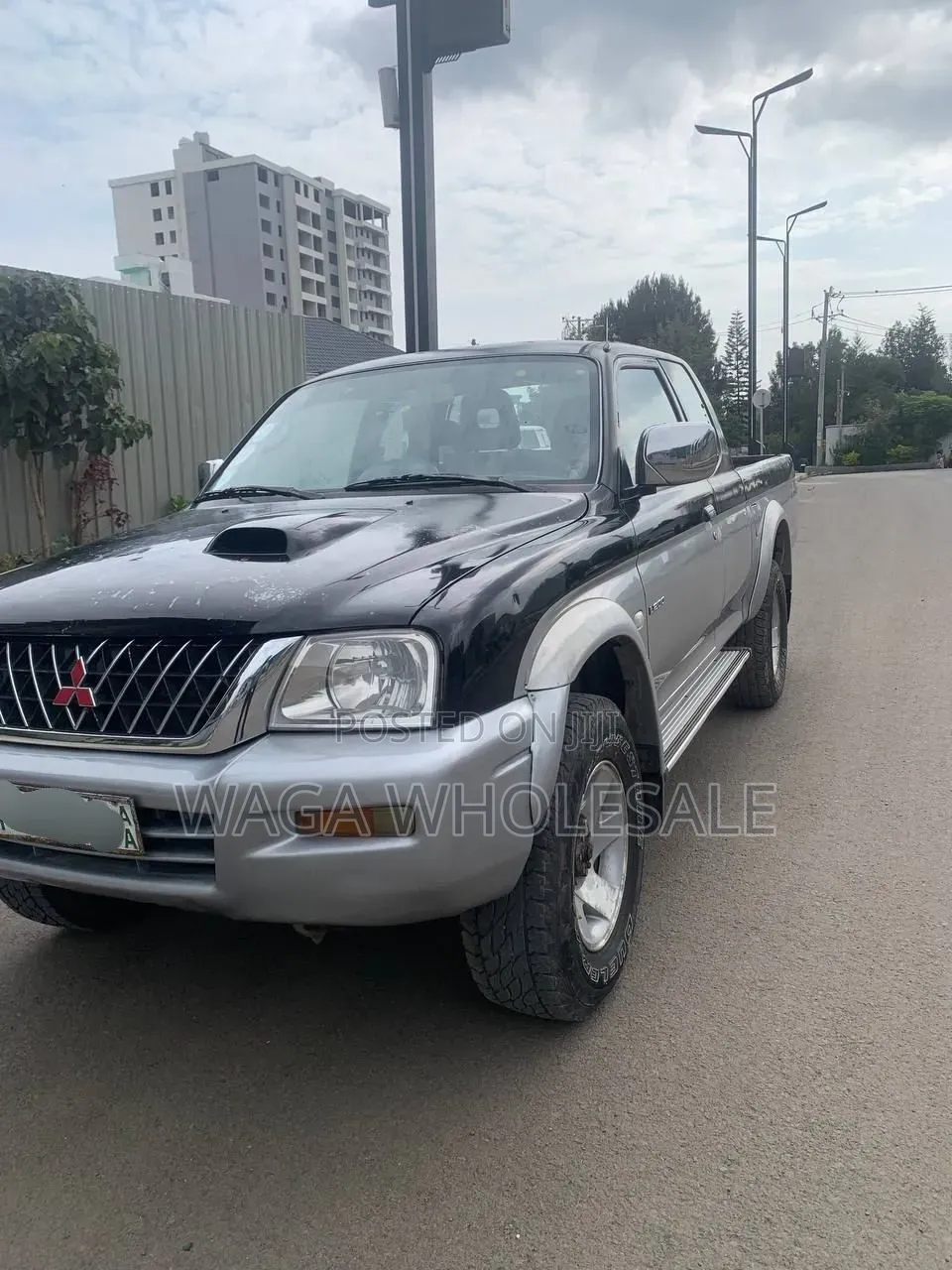 Mitsubishi L200 2003