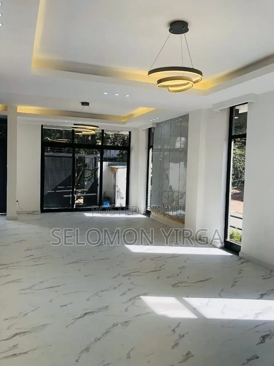 7bdrm House in Adis Ababa, Bole for sale