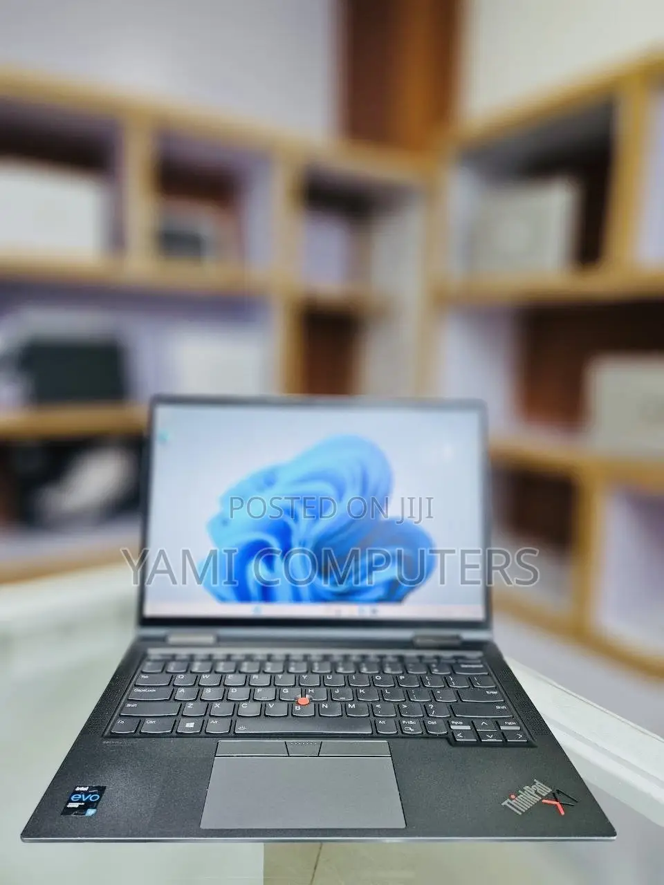 New Laptop Lenovo ThinkPad X1 Yoga 16GB Intel Core i7 SSD 512GB