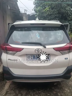 Toyota Rush 2021 White