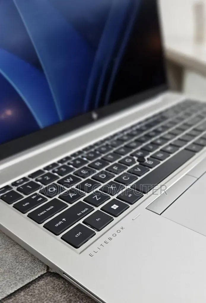 New Laptop HP EliteBook 850 G8 16GB Intel Core i7 SSD 512GB