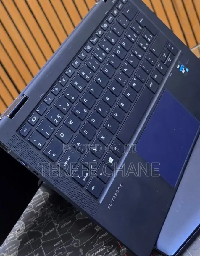 New Laptop HP Dragonfly G2 16GB Intel Core i7 SSD 512GB