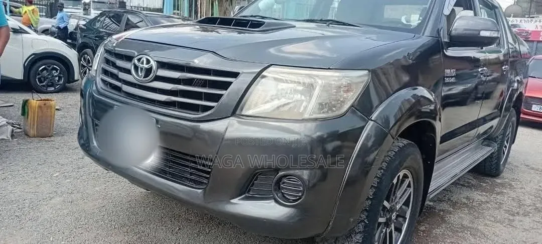 Toyota Hilux 2015