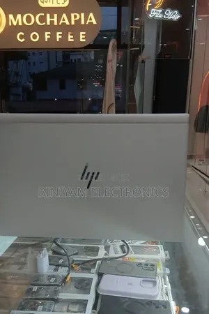New Laptop HP EliteBook 840 G8 16GB Intel Core i7 SSD 512GB