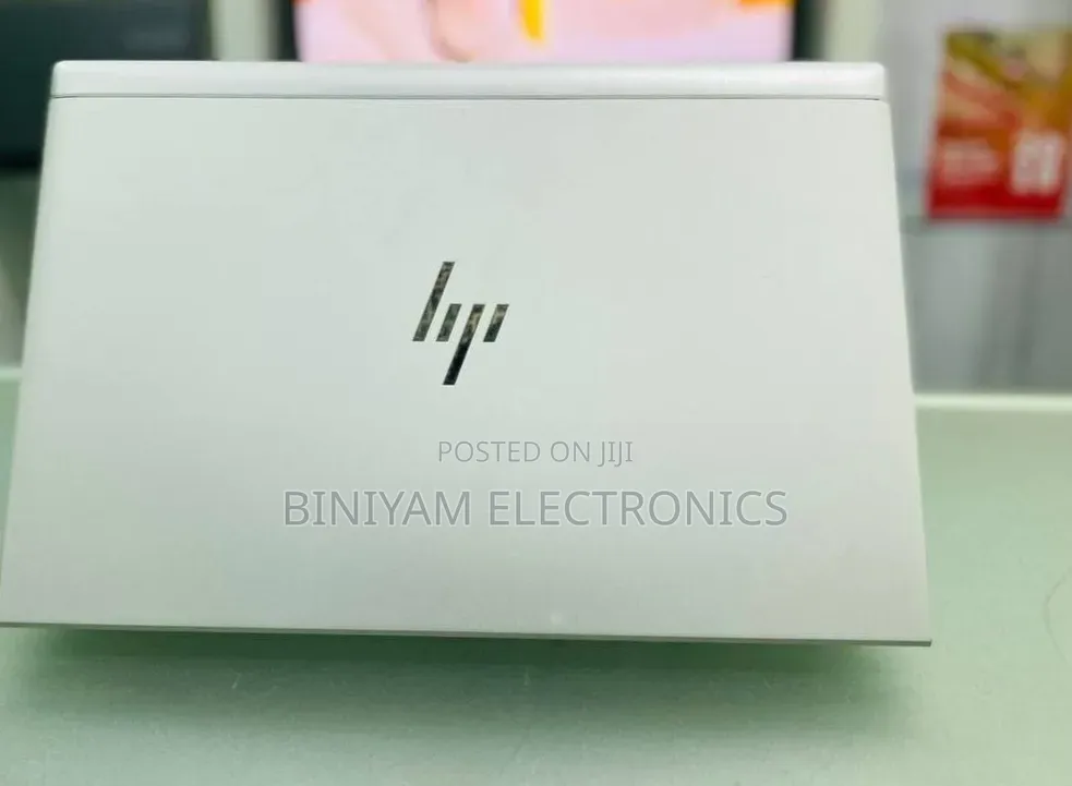 New Laptop HP EliteBook 830 G8 16GB Intel Core i5 SSD 512GB