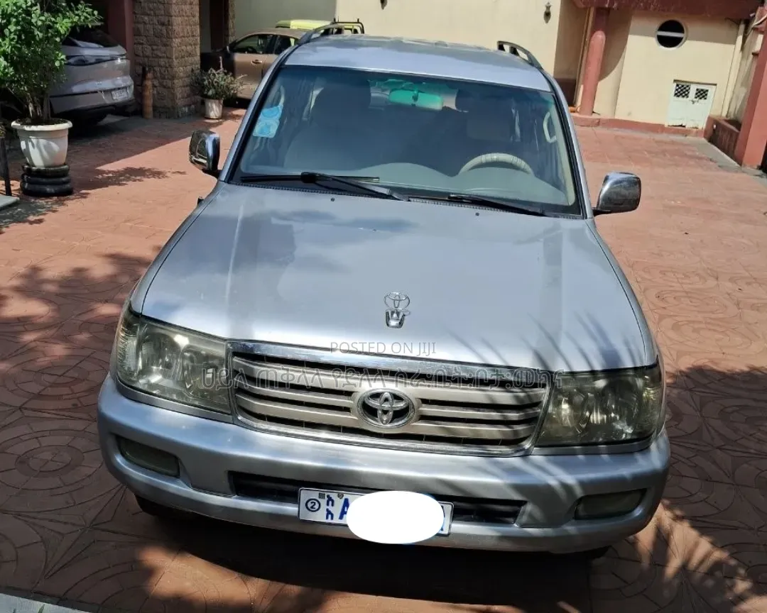 Toyota Land Cruiser 2006 Purple