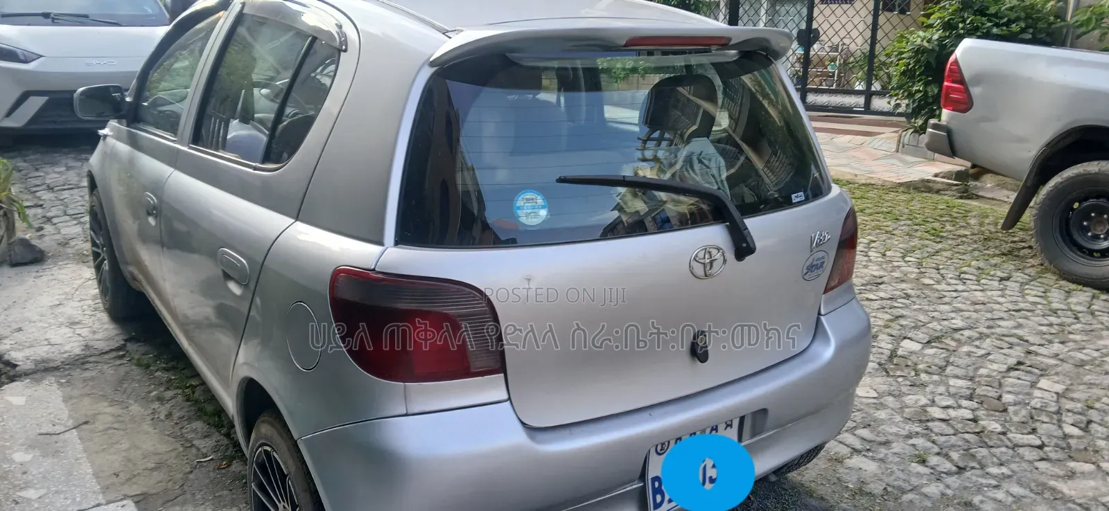 Toyota Vitz 2001 Silver
