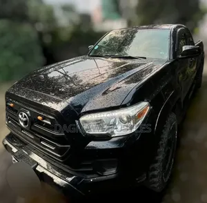 Toyota Tacoma 2017 Black