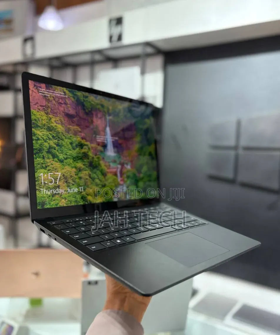 New Laptop Microsoft Surface Laptop 4 16GB Intel Core i7 SSD 512GB