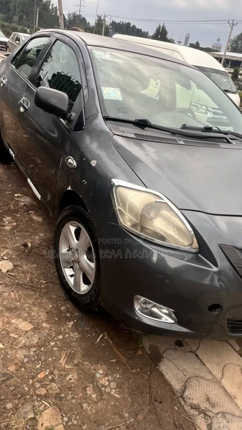 Toyota Yaris 2007 Matt Black