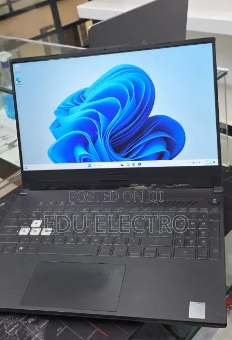 New Laptop Asus TUF Dash F15 16GB Intel Core i7 SSD 512GB