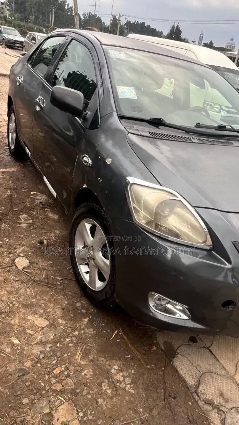 Toyota Yaris 2007 Matt Black