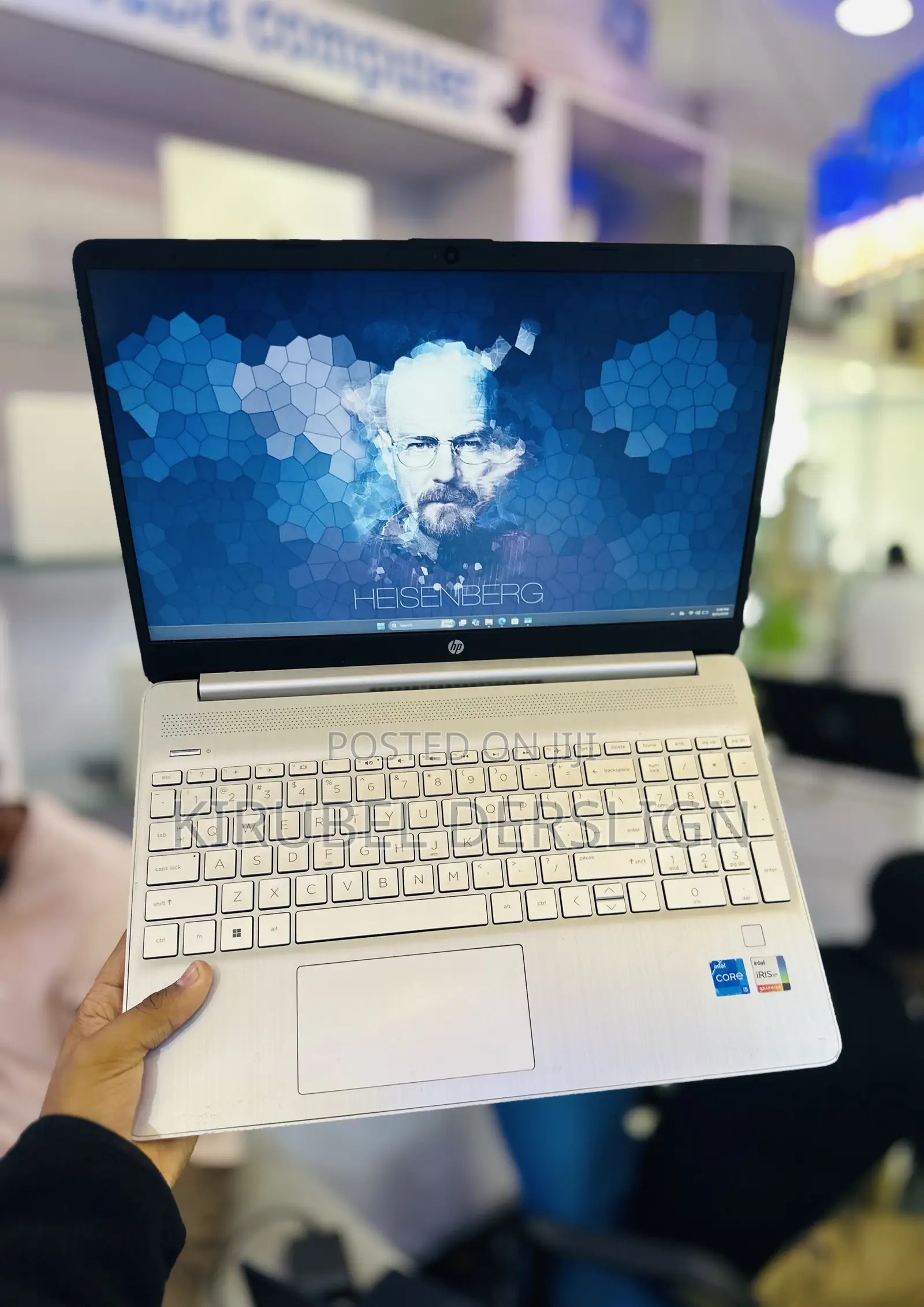 New Laptop HP 14-dq1025cl 16GB Intel Core i5 SSD 256GB