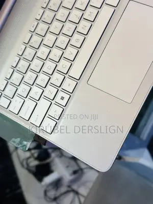 New Laptop HP 14-dq1025cl 16GB Intel Core i5 SSD 256GB