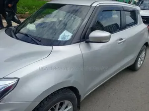 Suzuki Swift 2022 Purple