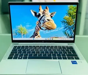 New Laptop HP EliteBook 830 G8 16GB Intel Core i5 SSD 512GB