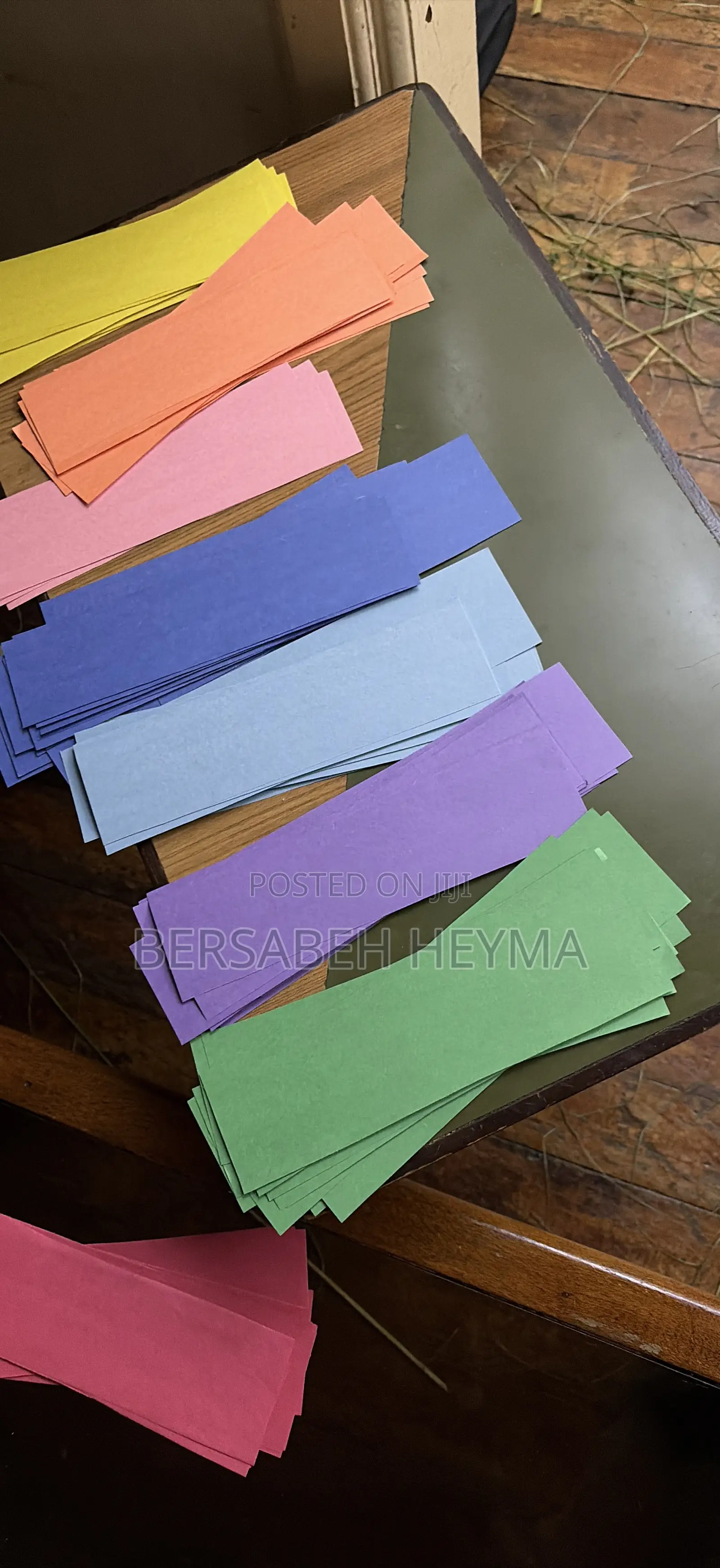 Paper Link Chain