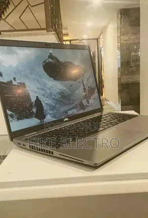 New Laptop Dell Latitude 5520 16GB Intel Core i7 SSD 512GB