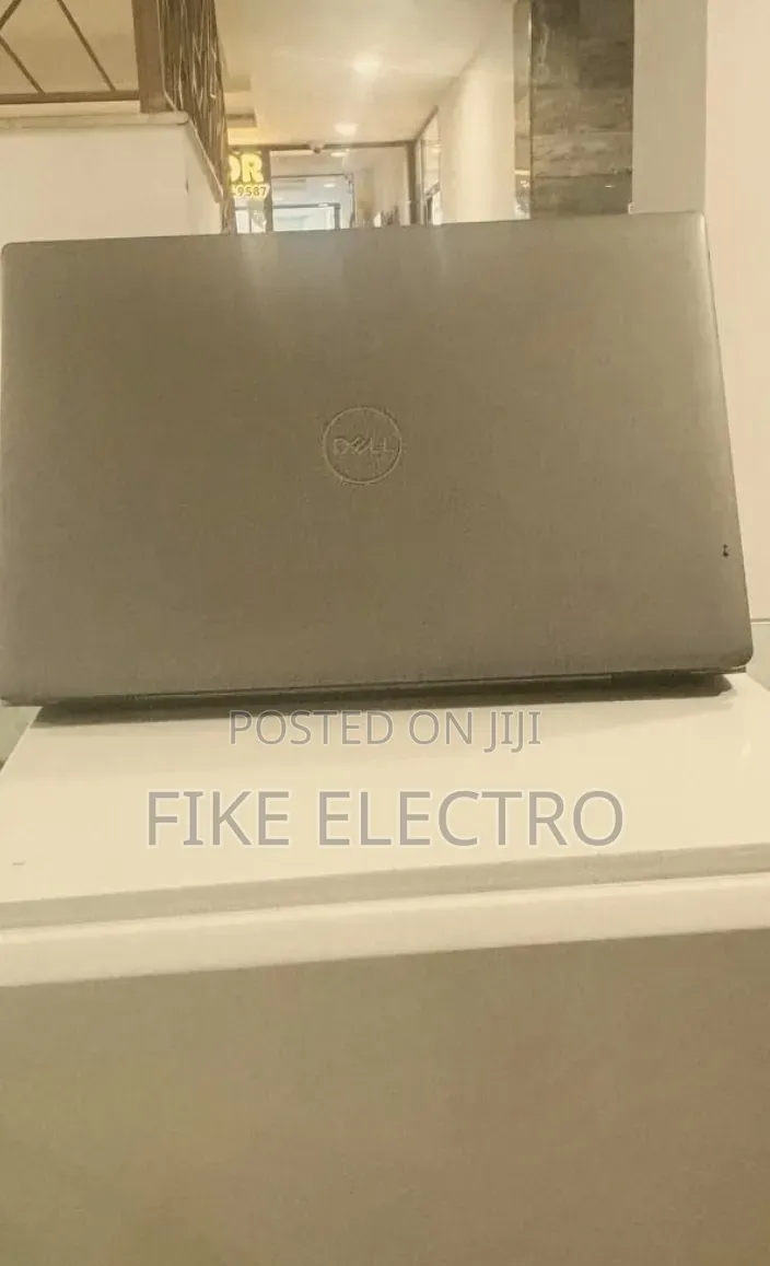 New Laptop Dell Latitude 5520 16GB Intel Core i7 SSD 512GB