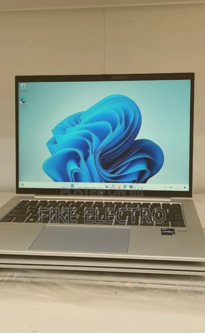 New Laptop HP EliteBook 840 G9 16GB Intel Core i5 SSD 512GB