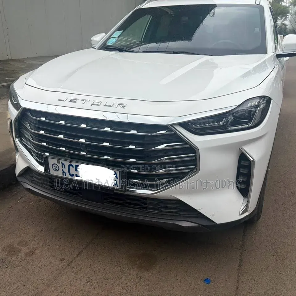 Jetour X70 Plus 2023 Off white