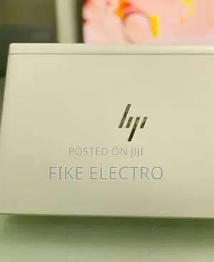 New Laptop HP EliteBook 830 G8 16GB Intel Core i5 SSD 512GB