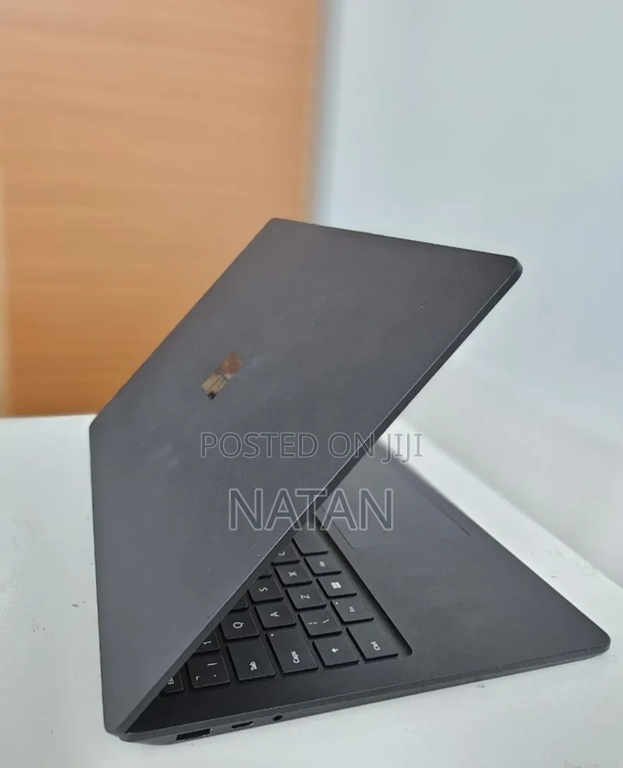 New Laptop Microsoft Surface Laptop 4 16GB Intel Core i7 SSD 512GB