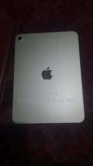 New Apple iPad (2025) 128 GB Silver