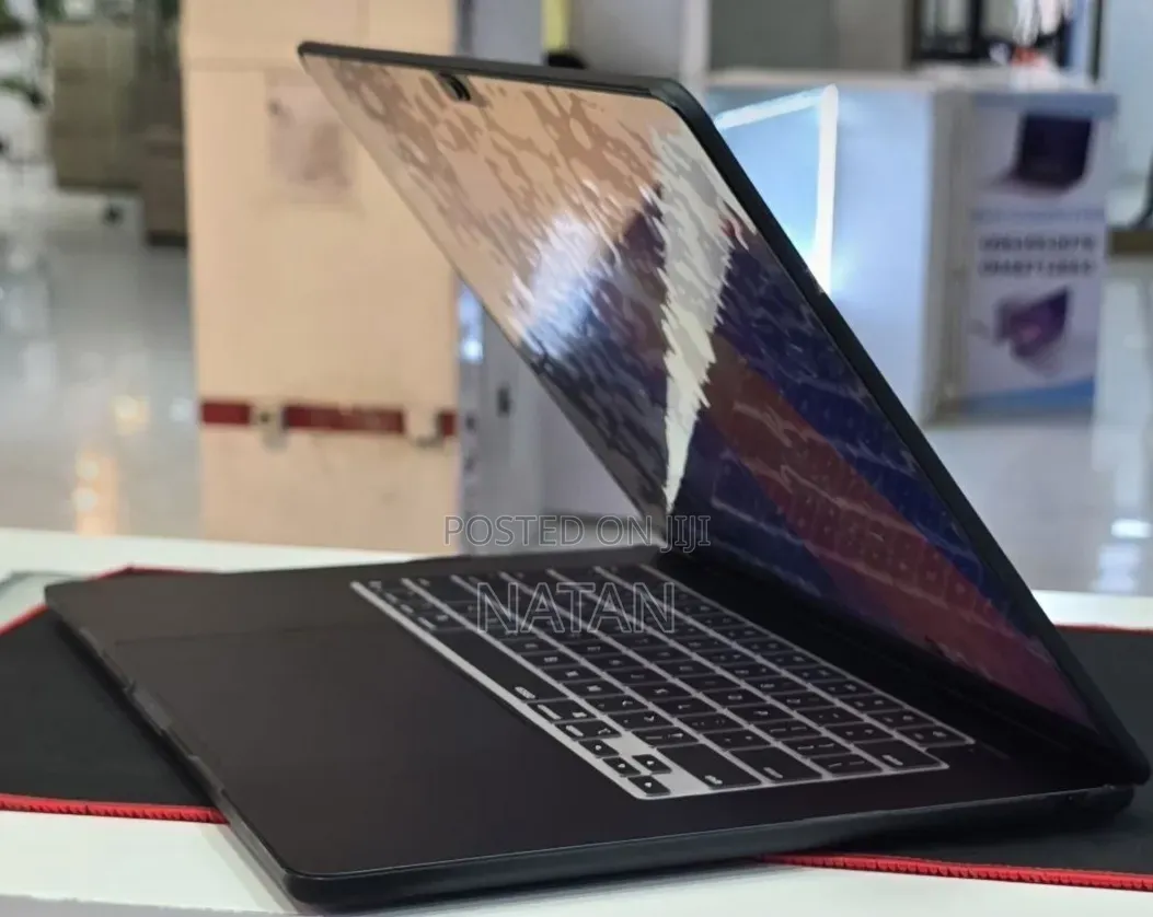 New Laptop Apple MacBook Air 2026 M5 16GB Apple M5 SSHD (Hybrid) 512GB