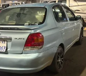 Toyota Platz 2005
