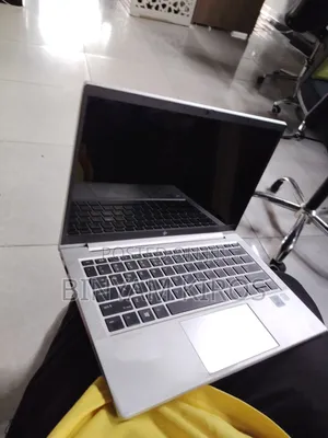 New Laptop HP EliteBook 830 G7 8GB Intel Core i5 SSD 500GB