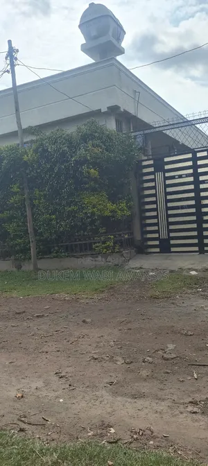 Furnished 8bdrm House in Bishoftu Dukem, East Shewa for sale