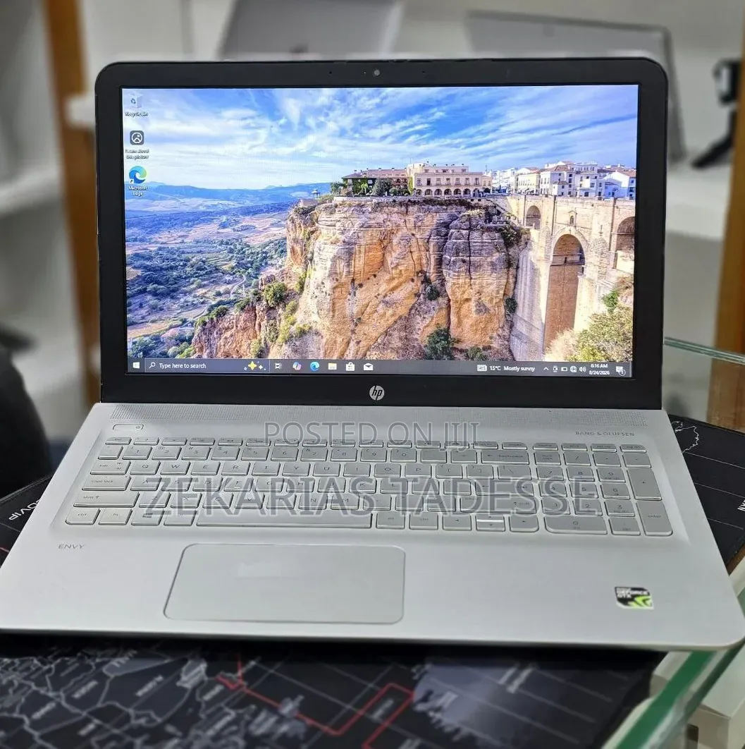 New Laptop HP Envy 15 12GB Intel Core i5 HDD+SSD 1T