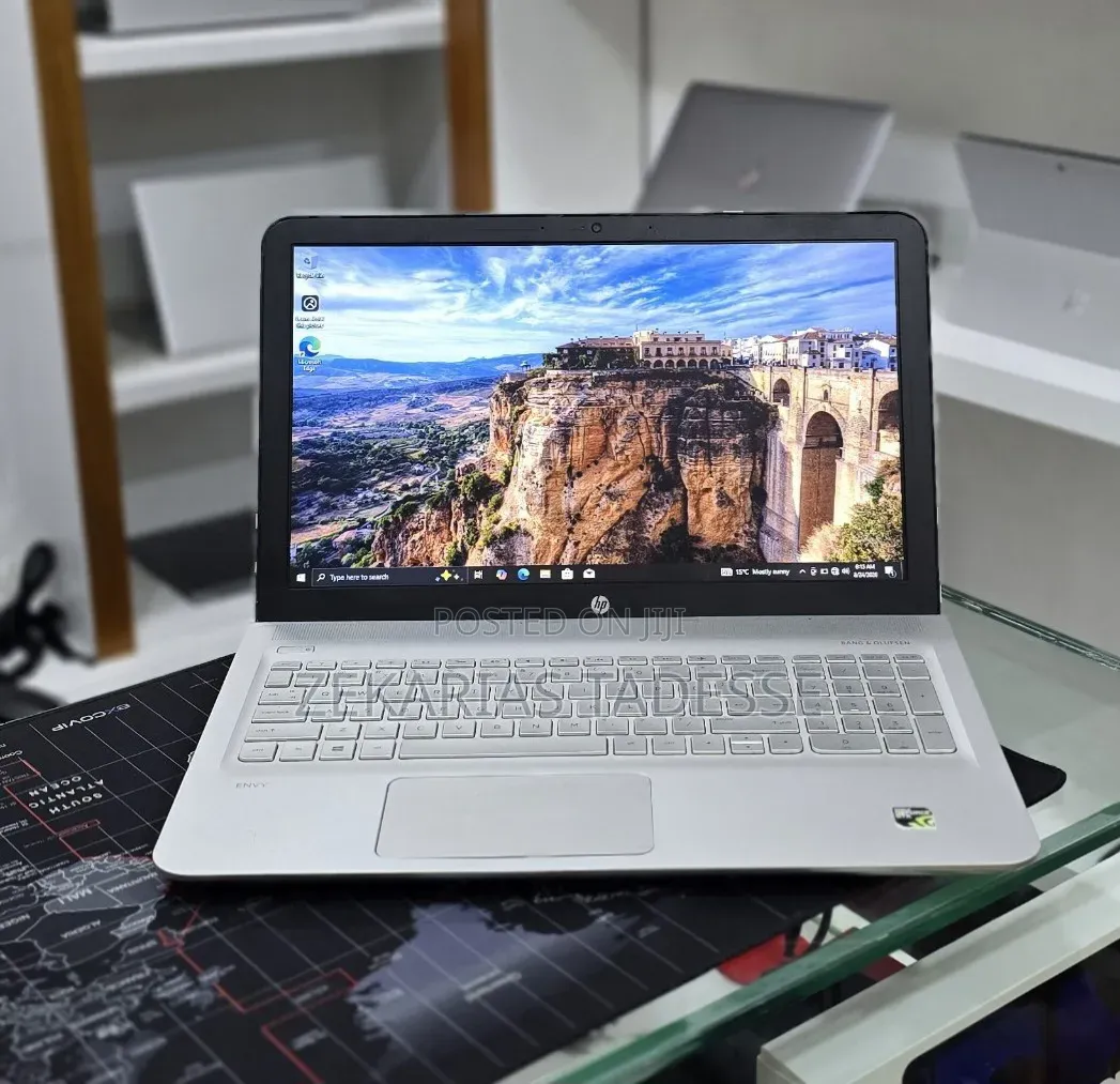 New Laptop HP Envy 15 12GB Intel Core i5 HDD+SSD 1T