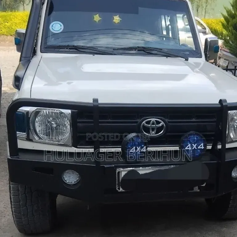 Toyota Land Cruiser 2018 White