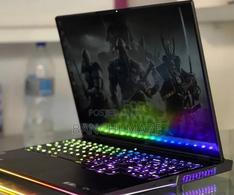 New Laptop Lenovo Legion 9 16GB AMD Ryzen 9 SSD 1T
