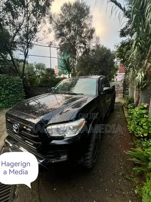 Toyota Tacoma 2017 Black